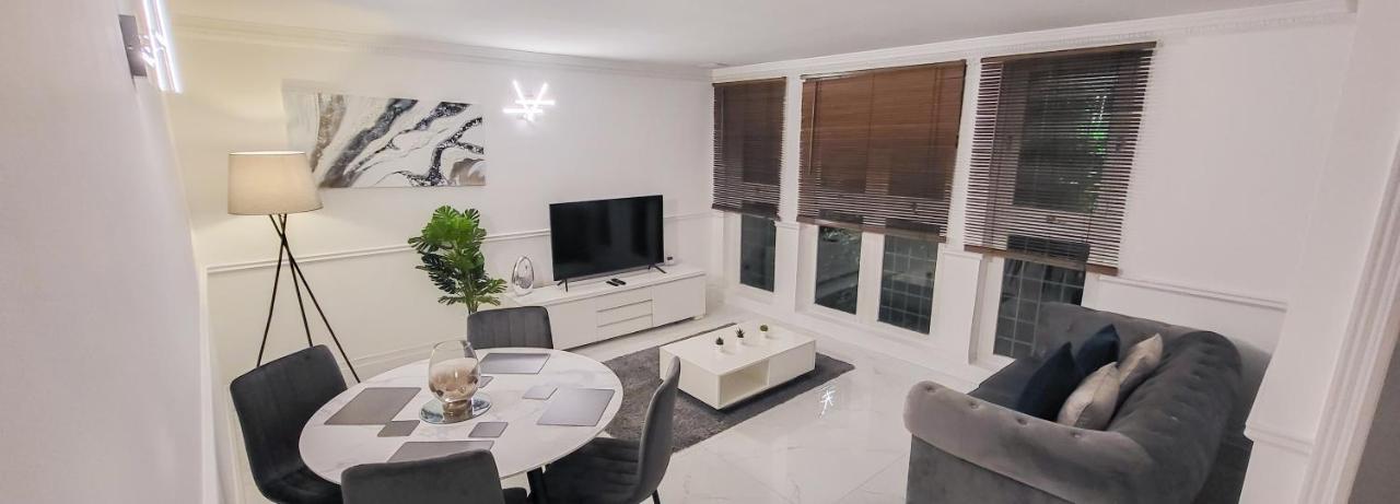 Stunning 2 Bedroom Apartment In Canary Wharf - Morland Apartments Londres Exterior foto