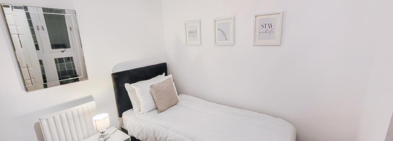 Stunning 2 Bedroom Apartment In Canary Wharf - Morland Apartments Londres Exterior foto